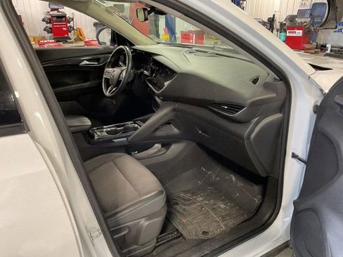 Used 2021 Buick Envision Preferred image 12