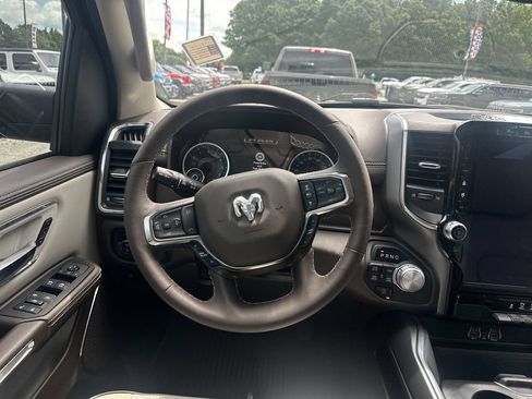 Used 2025 RAM 1500 Laramie AWD/4WD image 24