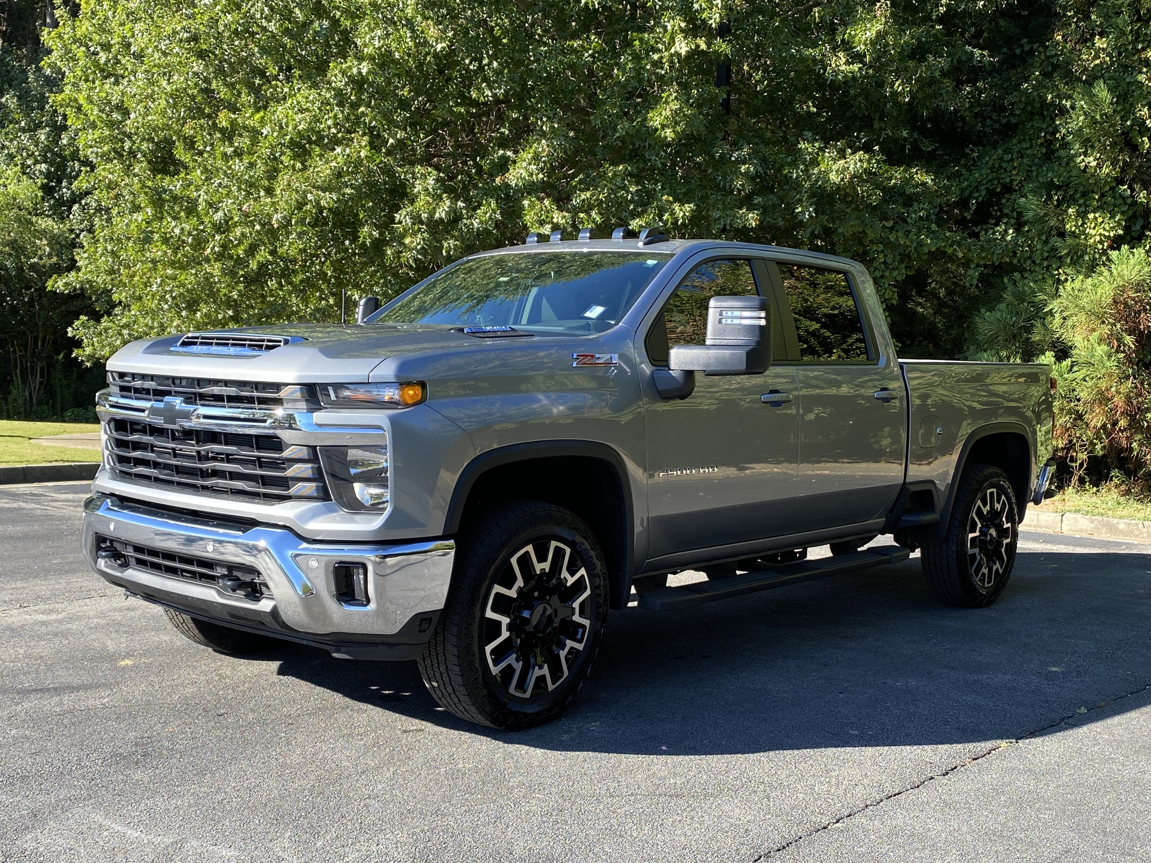 Used 2025 Chevrolet Silverado 2500 LT w/ Safety Package AWD/4WD image 5