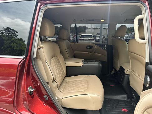 Used 2024 Nissan Armada Platinum w/ Captain's Chairs Package RWD image 27