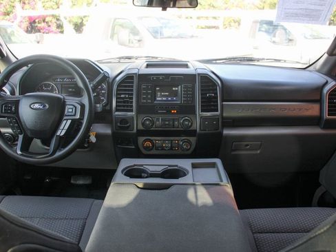 Used 2019 Ford F550 4x4 Crew Cab Super Duty image 25