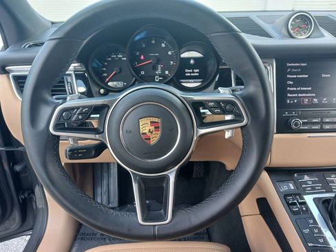 Used 2017 Porsche Macan AWD/4WD image 39