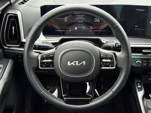 Certified 2025 Kia Sorento S w/ Panoramic Sunroof Package FWD image 35