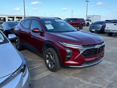 Used 2025 Chevrolet Trax LT
