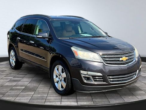 Used 2013 Chevrolet Traverse LTZ FWD image 3