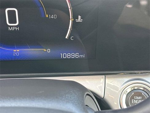 Used 2024 Chevrolet Trax LT w/ Driver Confidence Package image 11