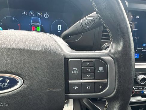 Used 2025 Ford F250 Lariat w/ Lariat Ultimate Package AWD/4WD image 16