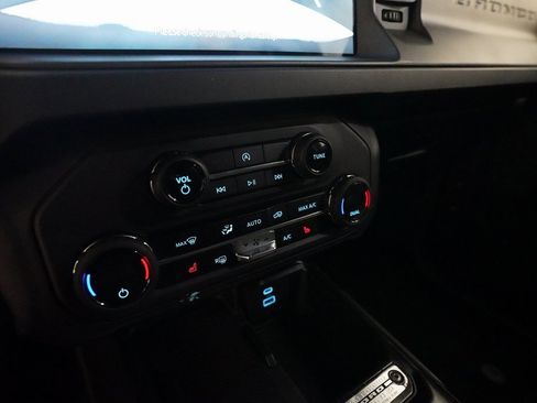 Used 2025 Ford Bronco Big Bend image 20