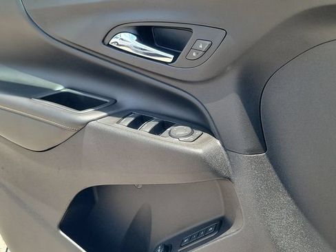 Used 2020 Chevrolet Equinox Premier FWD image 19
