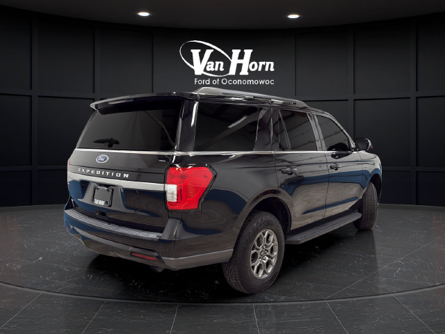Used 2024 Ford Expedition XLT AWD/4WD image 7