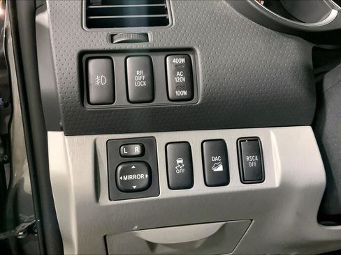 Used 2012 Toyota Tacoma 4x4 Double Cab w/ TRD Off-Road Pkg image 34