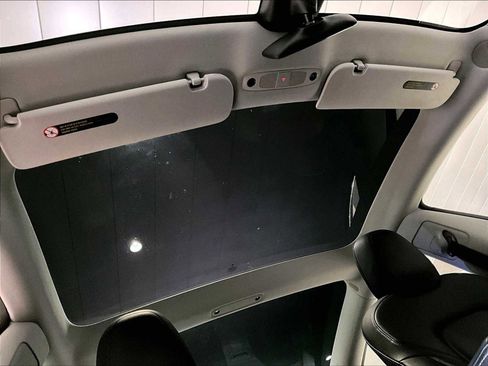 Used 2019 Tesla Model 3 Mid Range image 24