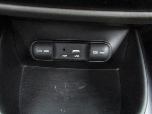Used 2019 Kia Soul FWD image 14