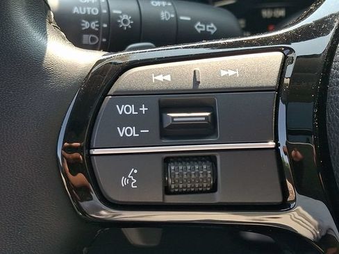 Used 2023 Honda Pilot Elite image 22