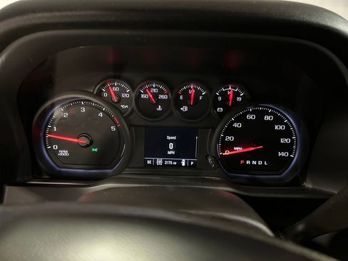 Used 2024 Chevrolet Silverado 2500 Custom w/ Custom Value Package image 16