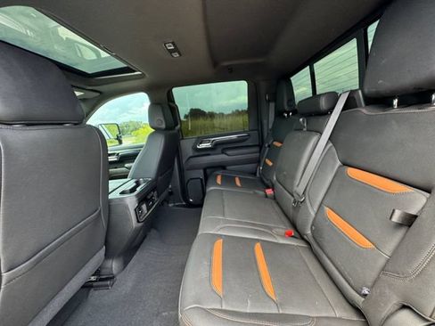 Used 2024 GMC Sierra 2500 AT4 w/ AT4 Premium Plus Package AWD/4WD image 30