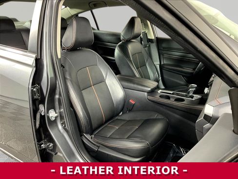 Certified 2022 Nissan Altima 2.5 SR FWD image 28