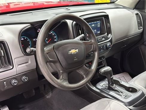 Certified 2019 Chevrolet Colorado W/T image 9