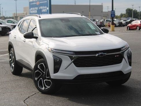 New 2026 Chevrolet Trax RS image 6