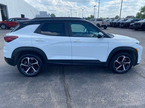 Used 2023 Chevrolet TrailBlazer RS w/ Sun and Liftgate Package FWD image 8