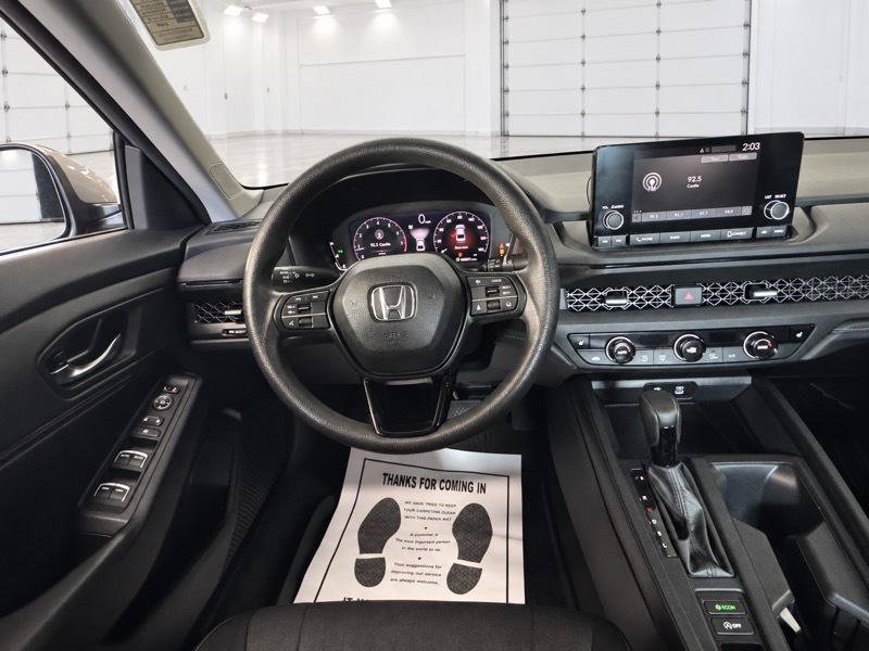 Used 2023 Honda Accord EX image 13