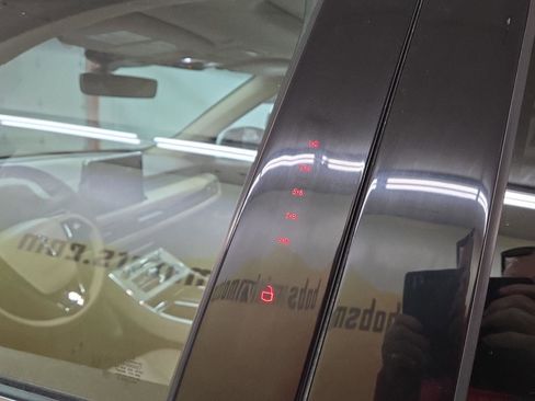 Used 2023 Lincoln Aviator AWD w/ Premium Package image 22