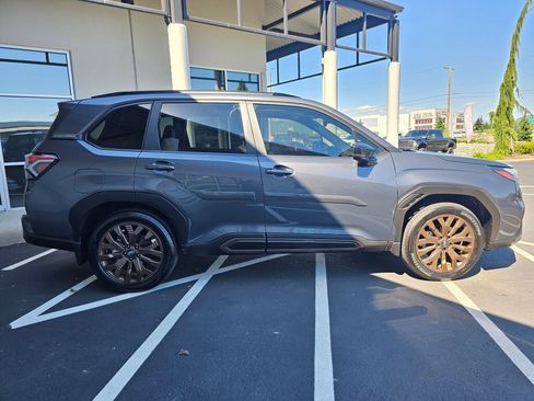 Used 2025 Subaru Forester Sport AWD/4WD image 6