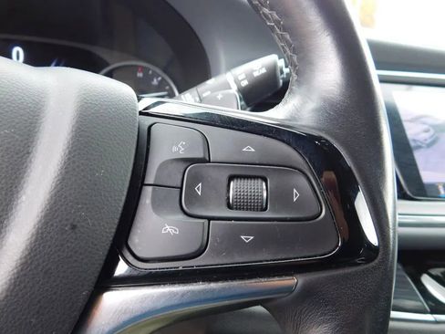 Used 2024 Buick Enclave Premium image 22