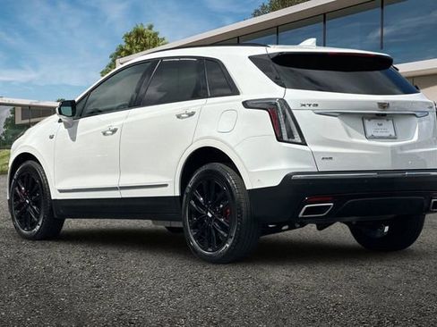 Certified 2023 Cadillac XT5 Sportv w/ Technology Package image 6