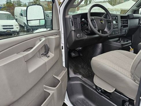 New 2025 Chevrolet Express 3500 w/ Driver Convenience Package image 20
