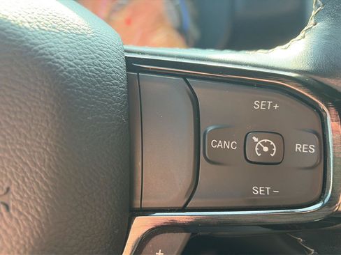 Used 2022 RAM 1500 Limited w/ Off-Road Group AWD/4WD image 18