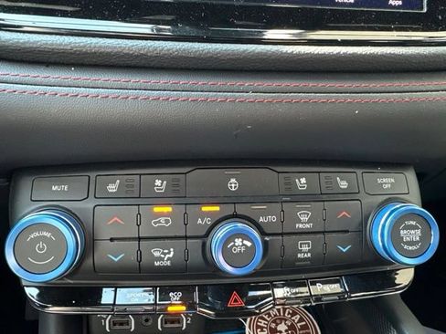 Used 2024 Dodge Durango R/T AWD/4WD image 11