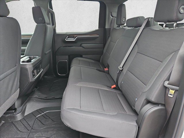 New 2026 Chevrolet Silverado 1500 RST w/ Dark Appearance Package AWD/4WD image 16