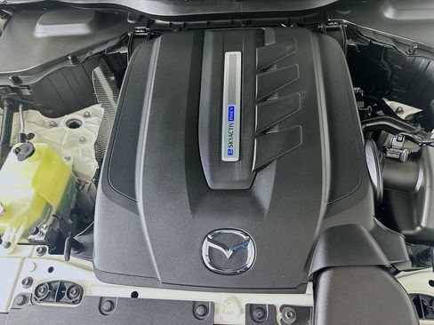 Used 2024 MAZDA CX-90 Plug-In Hybrid w/ Preferred AWD/4WD image 35