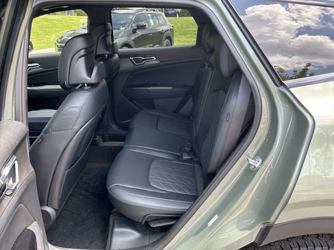 Used 2025 Kia Sportage X-Pro AWD/4WD image 31