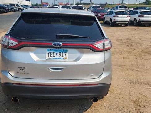 Used 2017 Ford Edge SE AWD/4WD image 4