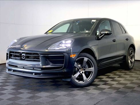 New 2025 Porsche Macan image 1