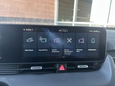 Used 2025 Hyundai Ioniq 5 SE RWD image 23