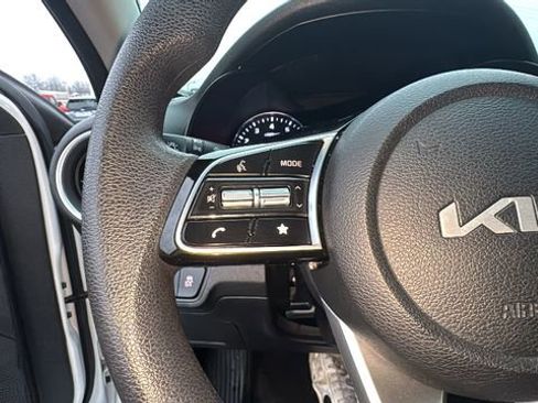 Used 2024 Kia Forte LXS image 17