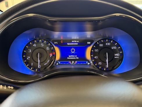 Used 2016 Chrysler 200 S w/ Comfort Group image 6