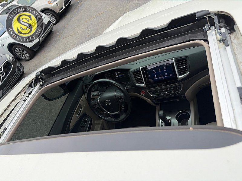 Used 2017 Honda Pilot EX-L image 32