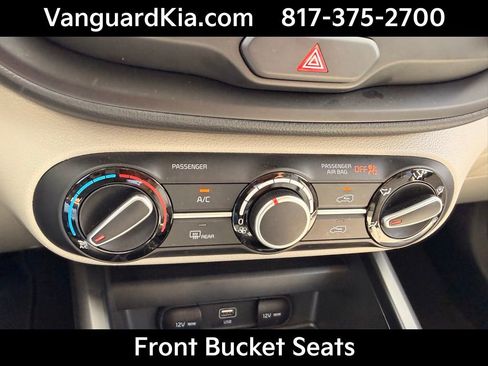 Certified 2025 Kia Soul LX image 23