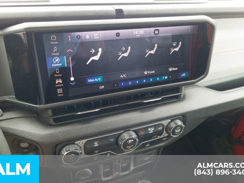Used 2025 Jeep Wrangler Unlimited Sport AWD/4WD image 8