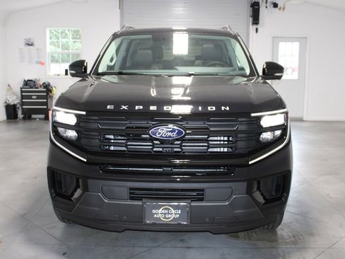 New 2025 Ford Expedition Max Active image 58