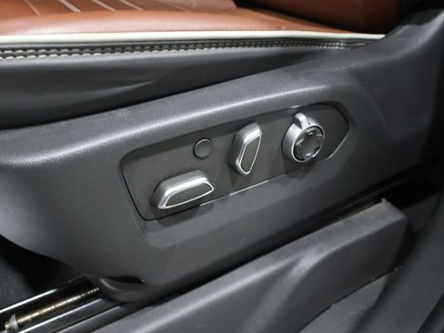 Used 2023 GMC Sierra 1500 Denali Ultimate image 10