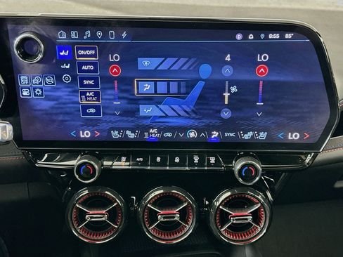 Used 2024 Chevrolet Blazer EV RS AWD/4WD image 23