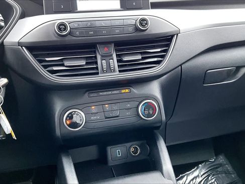 Used 2020 Ford Escape S image 31