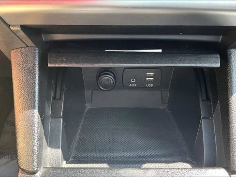 Used 2017 Subaru Legacy 2.5i Limited AWD/4WD image 31