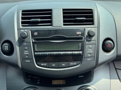 Used 2010 Toyota RAV4 4WD V6 image 3