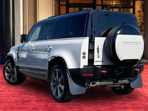 New 2026 Land Rover Defender 110 X AWD/4WD image 4